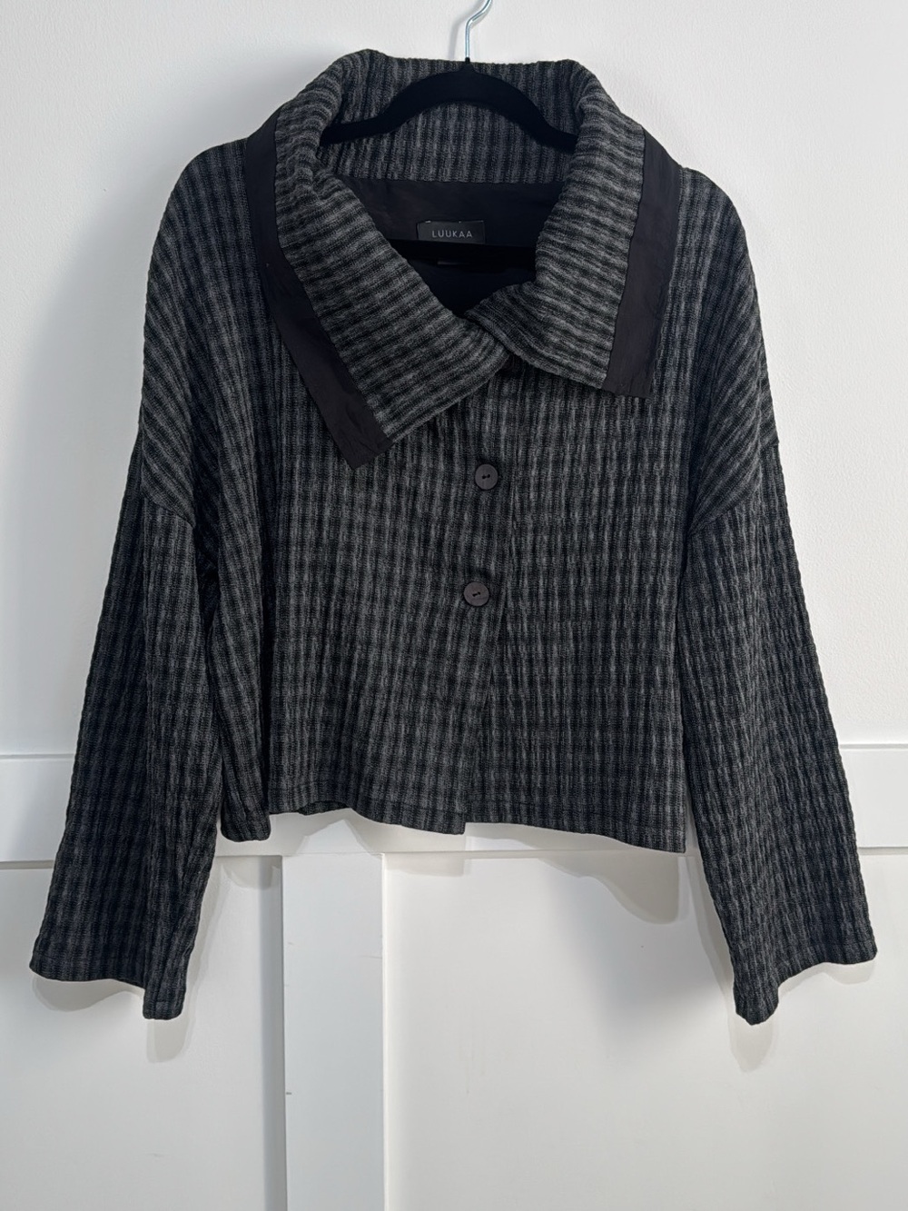 Luukaa Gray Cropped Button-Front Women's Shirt Jacket